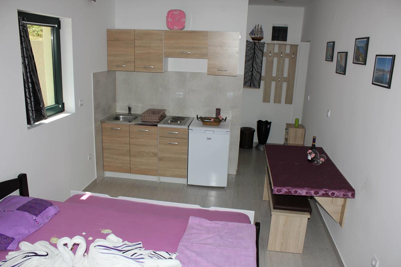 Apartments 4 Sailors Kamenari Exterior photo